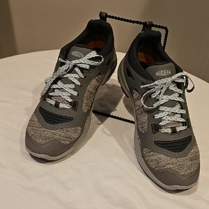 Keen Womens Black and Gray Athletic Shoes Light Height Waterproof Hiking Boots